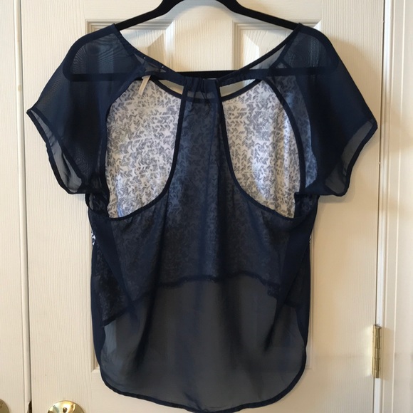 Kirra High Low Top with Sheer Razorback - Picture 4 of 7